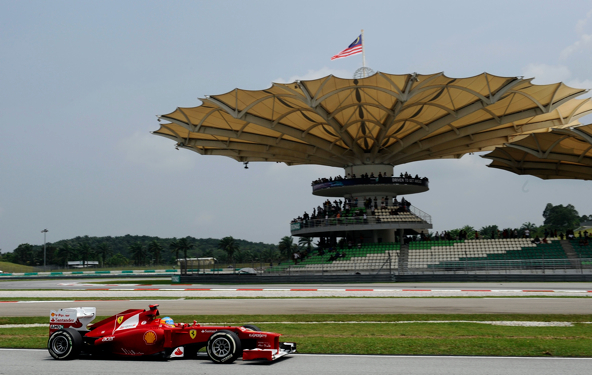Le Grand prix de Malaisie 2013 Alonso-wins-in-Malaysia