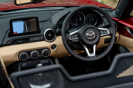 Mazda-MX-5-2019-9a.jpg